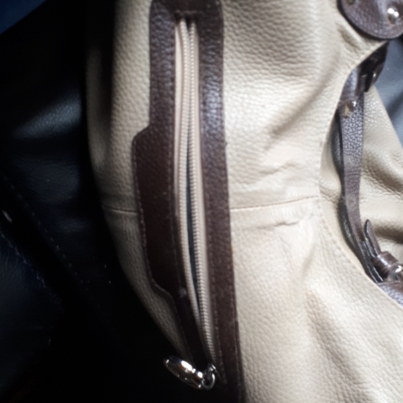 Purse - Picture 2 of 4